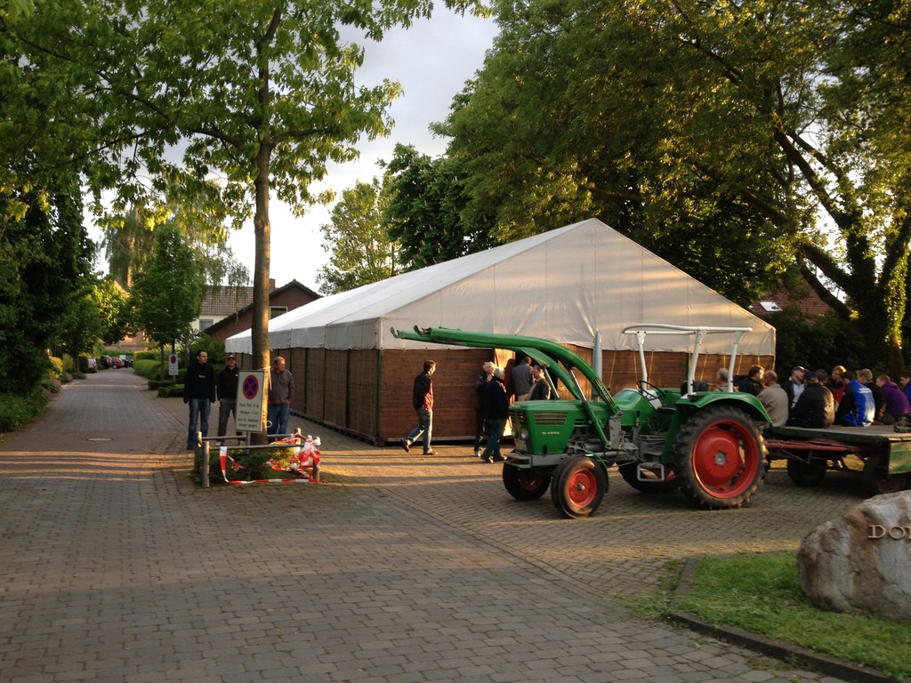 2013 Zeltaufbau Schützenfest